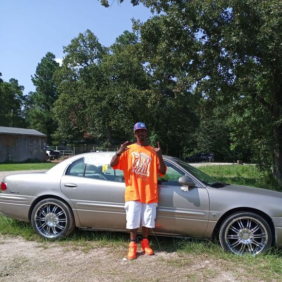 Meet your Posher, Aaron - Picture 1 of 1